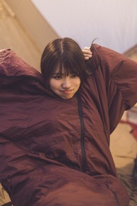 たにりか 1st デジタル写真集『週末ふたりキャンプ』　撮影：藤本和典