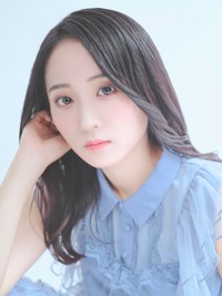 元AKB48・坂口渚沙さん