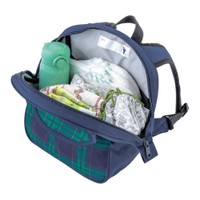 「水筒事故」防止のため開発された通園用リュック。水筒を収納しても重さの負担が少なく、出し入れしやすさにも配慮した