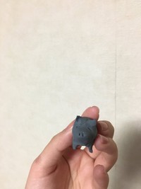 表情も愛らしい練り消しの豚さん(提供：橘舞さん)