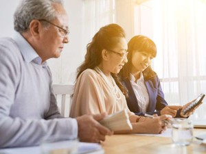 遺産分割協議について弁護士に相談するメリットは？費用が心配なら…