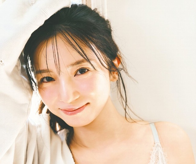 「FLASH」（25年10月28日発売号）に登場した入来茉里ⓒ光文社／週刊FLASH（写真・千葉タイチ）