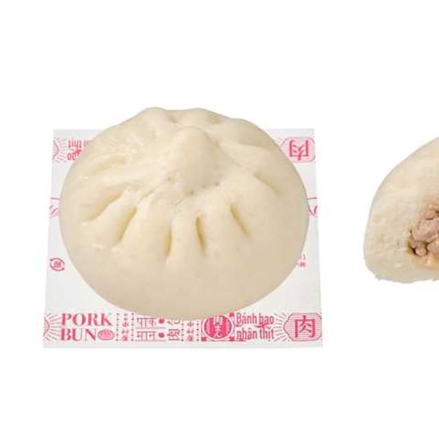 ごろっとした食感を残した肉と、甘みのある玉ネギを合わせた「ほかほかごろっと肉まん」。生地は長時間発酵させることで、もちもちとした食感に
