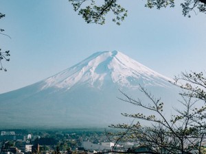 私が未来を変えるなら、まず歴史を顧みてゆきたい