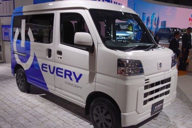 スズキのコンセプトカー「e エブリイ」