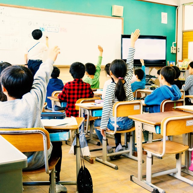 現在の係活動に驚く親御さんたち　※画像はイメージです（studio11/stock.adobe.com）