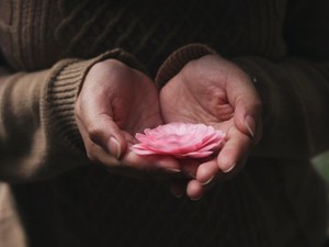 夫は私を旧姓＋さん付けで呼び、私は夫を先輩と呼ぶ。結婚した今もずっと