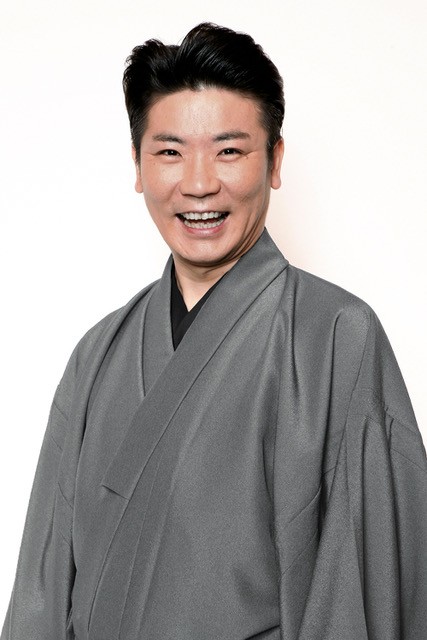 町あかりとデュエット曲『愚痴が果てたら』をリリースした桂三度