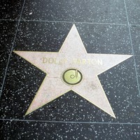 ドリー・パートンさんのウォーク・オブ・フェイムの星