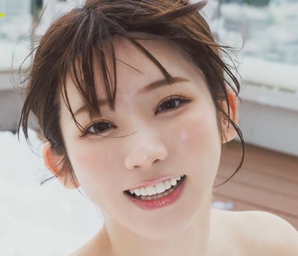 「週刊少年チャンピオン」34号に登場したえなこⒸ秋田書店ⒸPP Enter Prise inc.Ⓒ藤本和典