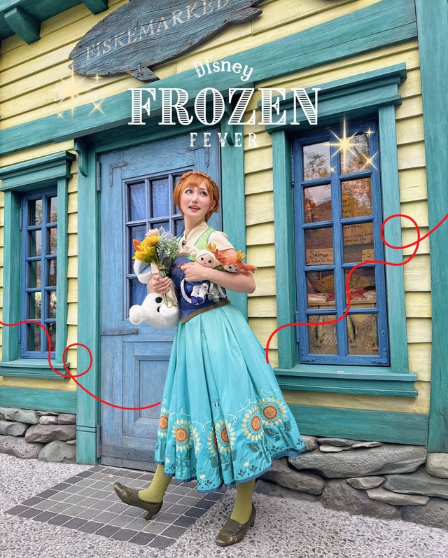 アナの仮装をする愛野さん／愛野えりさん（@ainoeri）提供