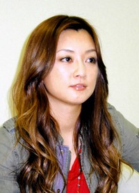 伴都美子=2020年