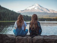 初めてできた職場の先輩は、いつしか本音で語り合える友達へ