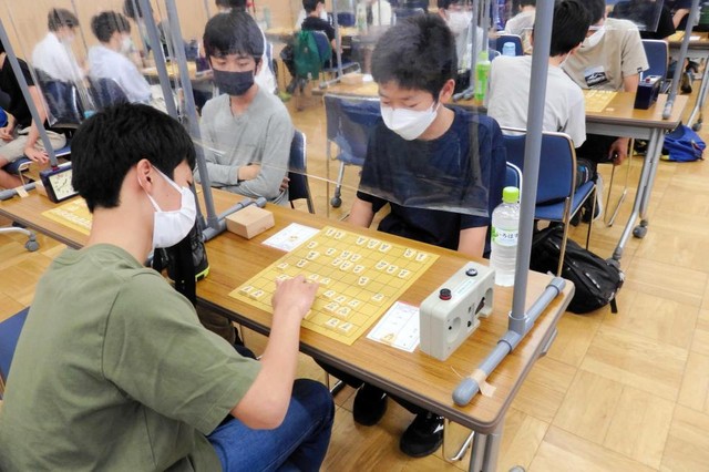 　真剣勝負が繰り広げられた会場