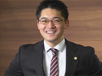 石井 政成