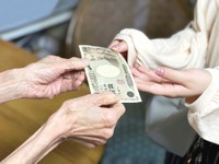 ３人に1人が親から結婚式費用をもらっていないそうです　※画像はイメージです（photoAC）