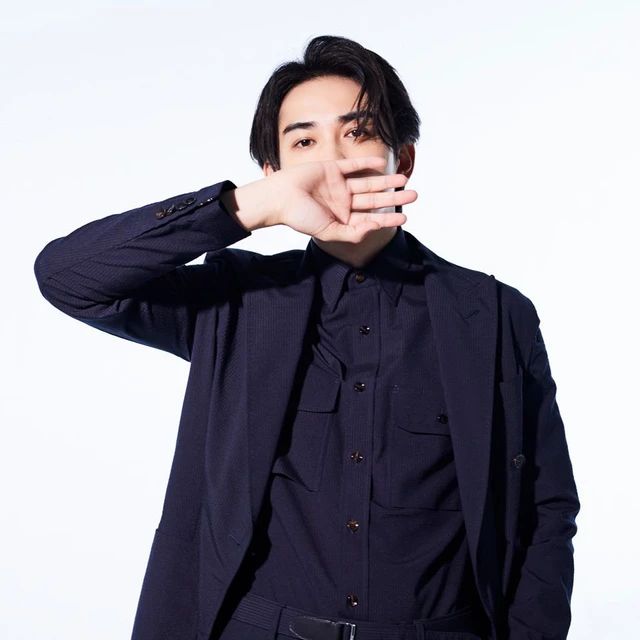 8　「文月」に涼やかに映える盛装。