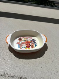 染みのついたお皿を天日干し中／おとちゃんさん（@oto2023an）提供