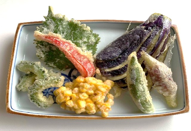 こめ油は酸化しにくくコクと甘みが特長のため、特に揚げ物との相性が抜群だそうです。