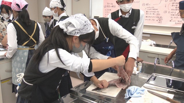 日生中学校　備前市日生町日生