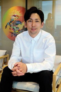 嵜本晋輔氏＝2019年5月撮影