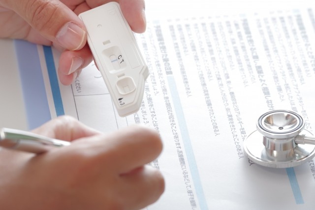 別の医療機関を受診、インフルエンザB型と診断され、医療の現場における判断の難しさがXで話題に（photoACより「beauty-box」さん撮影、イメージ画像）