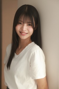 アーティストから一転プロデューサーとなったまきのさん。