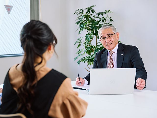 191650-税理士法人アルゴ_相続会議中1