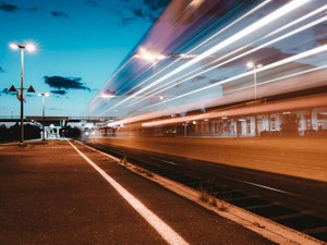 「目的」もなく、いつもと逆のホームの電車に乗った旅で見つけた幸せ