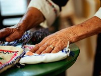 介護の職場であふれる疑問と苛立ち。働く人の数だけ答えがある