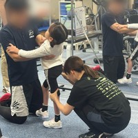 毎月、リハビリで大阪へ。「J-Workoutさん」をはじめいろんな先生が支えてくれています（riona3710のInstagramより）