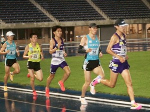 サッカー - 反骨心でJ鹿島内定､原点は父の背中 法大2年・上田綺世