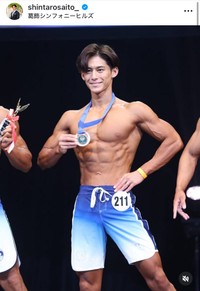 「第60回 東京ボディビル選手権大会」メンズフィジーク176cm以下級で3位に輝いたTBS・齋藤慎太郎アナウンサー　本人のインスタグラム（@shintarosaito_）より＝25年7月21日投稿