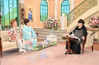 「徹子の部屋」    (右から)黒柳徹子、川中美幸、山田邦子＝テレビ朝日提供