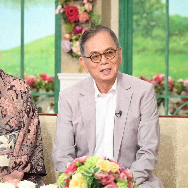 柴俊夫さん（右）、真野響子さん夫妻