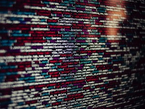 自分と同じ事を100000人が軽い気持ちで呟いて、誰かの日常や命を奪ったとしたら