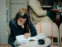 20代前半、おとな低学年の私。理想の自分に近づくために、ふわふわと、でも着実に努力を重ねたい