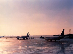 海外旅行した人を妬んで自己嫌悪。検索して分かった、意外な距離感