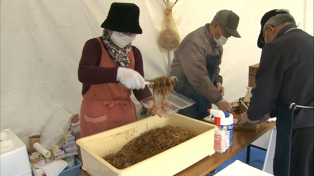 浪江町の住民が「なみえ焼そば」で西日本豪雨の被災地・真備町の住民を応援　岡山・倉敷市