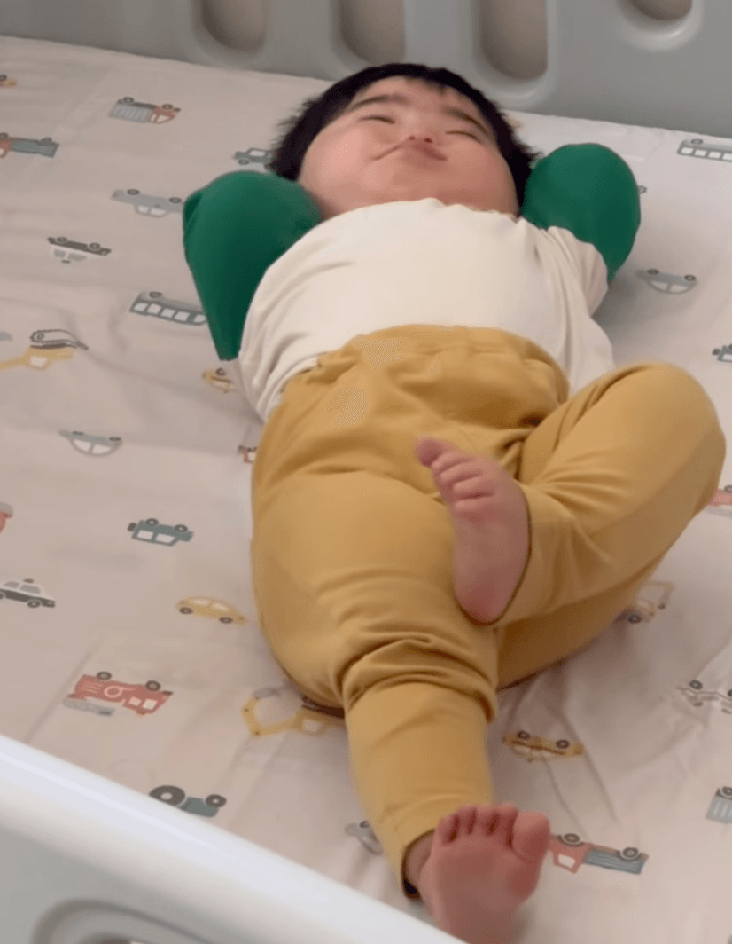 のびーーっ！そろそろママ呼ぶか〜（提供：@arara_norararaさん）