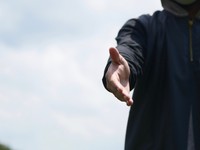 「男の人は強くあるべき」自分のなかにある偏見に気づいた、その先に