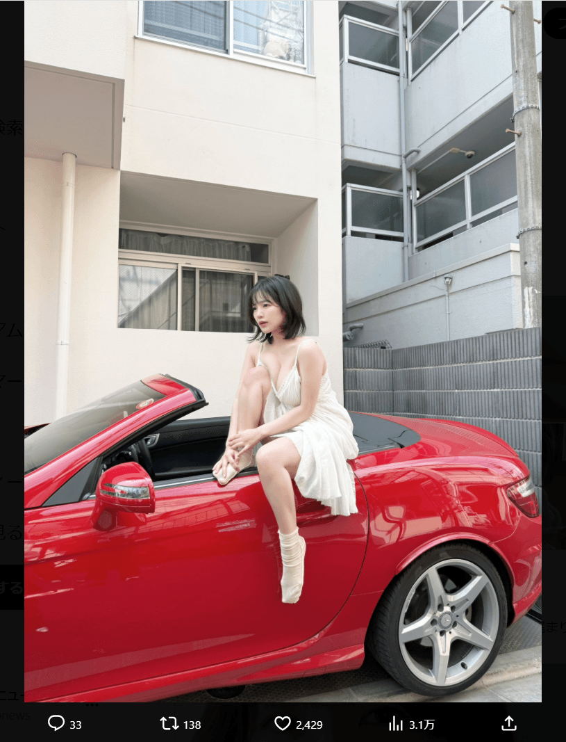 「FLASH」（26年4月21日発売号）に登場した天木じゅんのオフショット　本人のX（@jun_amaki）より