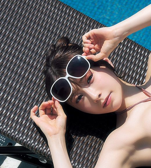 汐見まとい「週刊SPA! 」(扶桑社)8月4日号より＝撮影／高橋慶佑 ヘアメイク／海瀬志津奈（JULLY） スタイリング／田中陽子