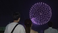 開通30周年の瀬戸大橋と共演！ 真夏の夜空を彩る1.5万発の花火　香川・坂出市