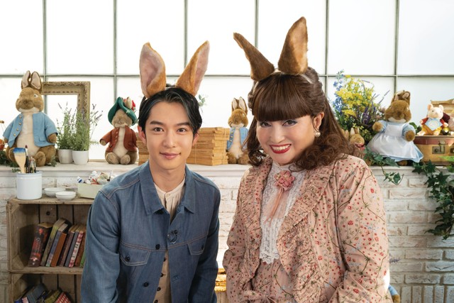 「ピーターラビット2／バーナバスの誘惑」で声優を務めた千葉雄大さんと、初代ピーターうさぎの声を担当していた黒柳徹子さん