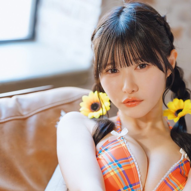 「FLASH」（26年5月26日発売号）に登場した百田彩夏ⓒ光文社／週刊FLASH（写真・オノデラカズオ）