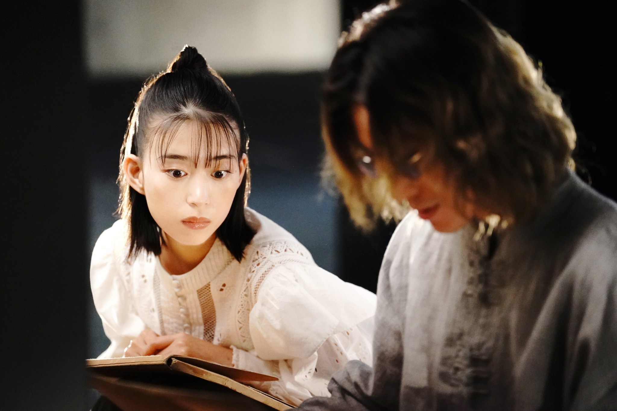 友近  　ヌード デフォルメしすぎるとコントになってしまう」友近、俳優業の難しさを語る 共演の中井貴一は「落語家さんみたいな方」｜まいどなニュース