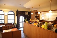 純喫茶の雰囲気を残すくる実の店内