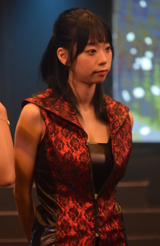 ワンマンライブツアーの初日公演を行った「sherbet」の青山ひかる