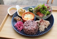 日によっておかずが変わるSHERIE CAFEのプレートランチ（1000円）